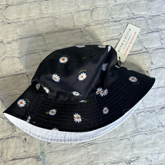 ALICE + OLIVIA BY STACEY BENDET REVERSIBLE DAISY WOMEN’S BUCKET - Picture 7 of 7